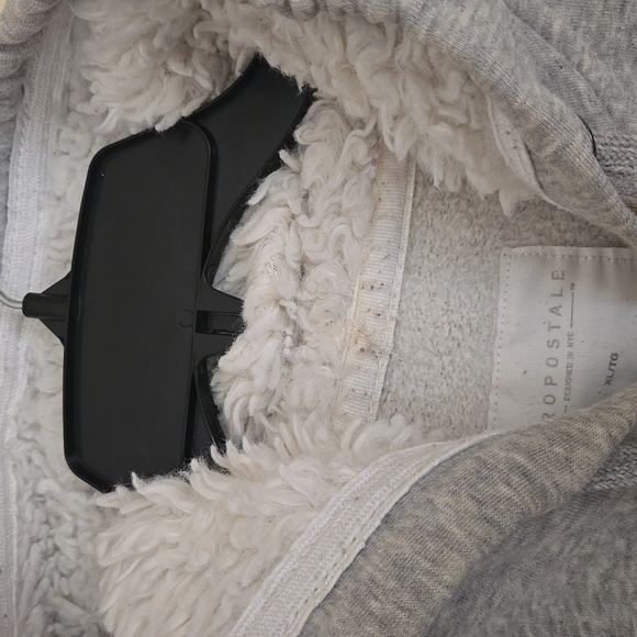 Mid 2k Aeropostale zip front hoodie - Picture 2 of 7